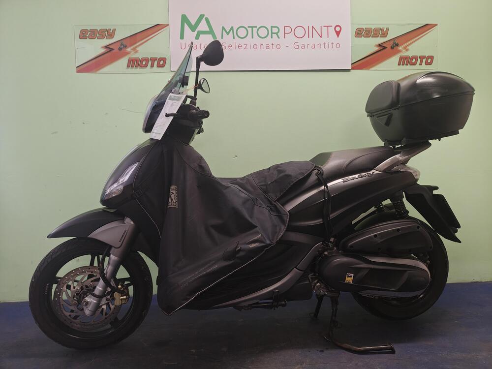 Piaggio Beverly 350 SportTouring ie ABS (2011 - 17) (4)