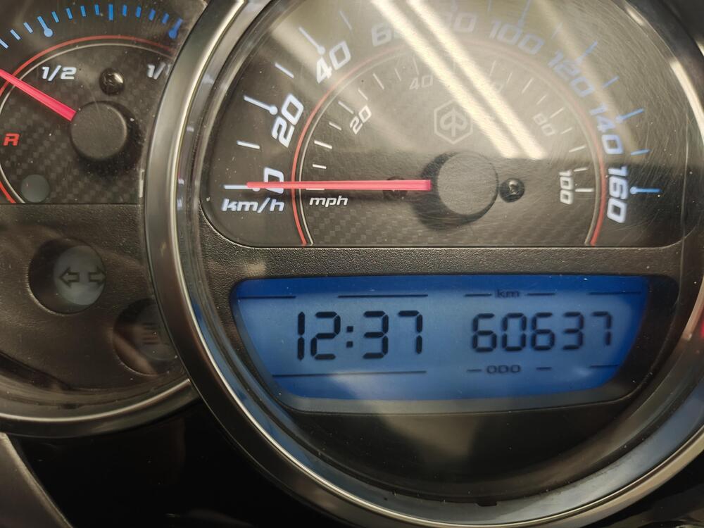 Piaggio Beverly 350 SportTouring ie ABS (2011 - 17) (6)