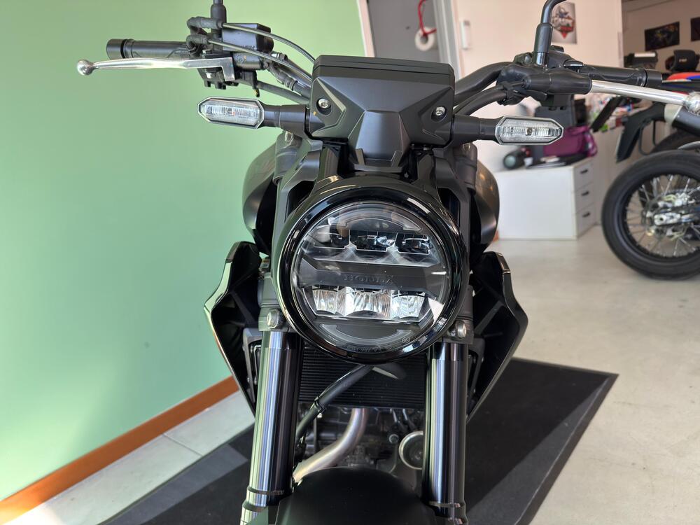 Honda CB 300 R (2022 - 26) (7)