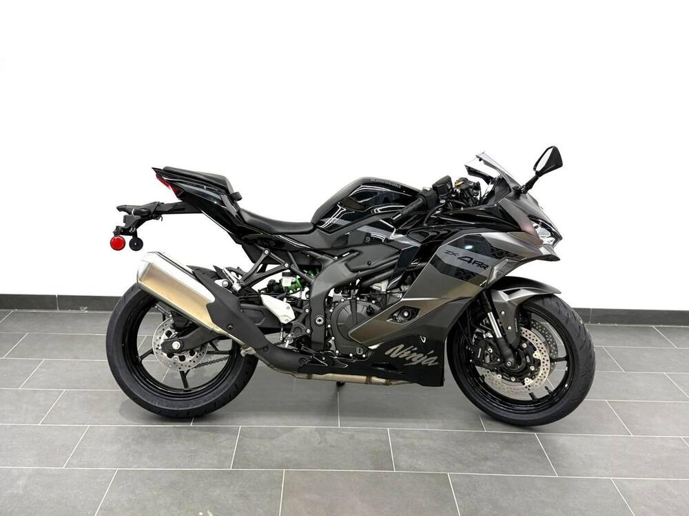 Kawasaki Ninja ZX-4RR (2024 - 26)