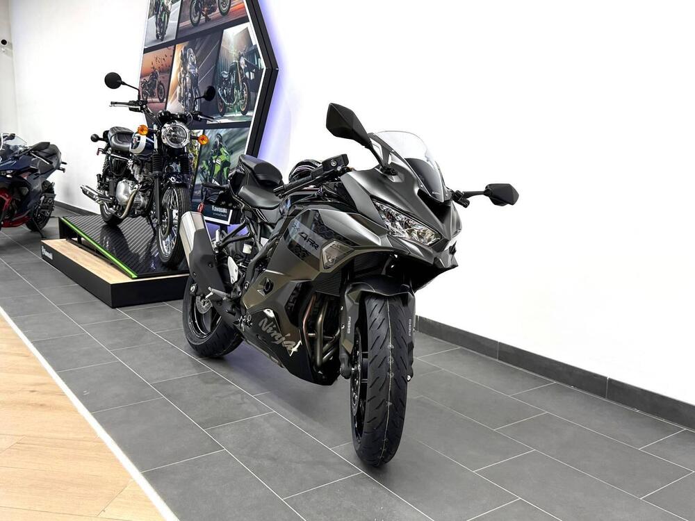 Kawasaki Ninja ZX-4RR (2024 - 26) (3)