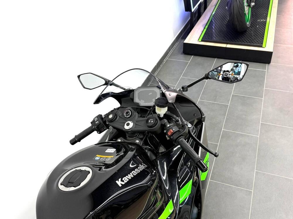 Kawasaki Ninja 636 ZX-6R (2024 - 26) (4)