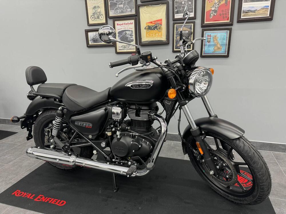 Royal Enfield Meteor 350 (2021 - 26) (2)