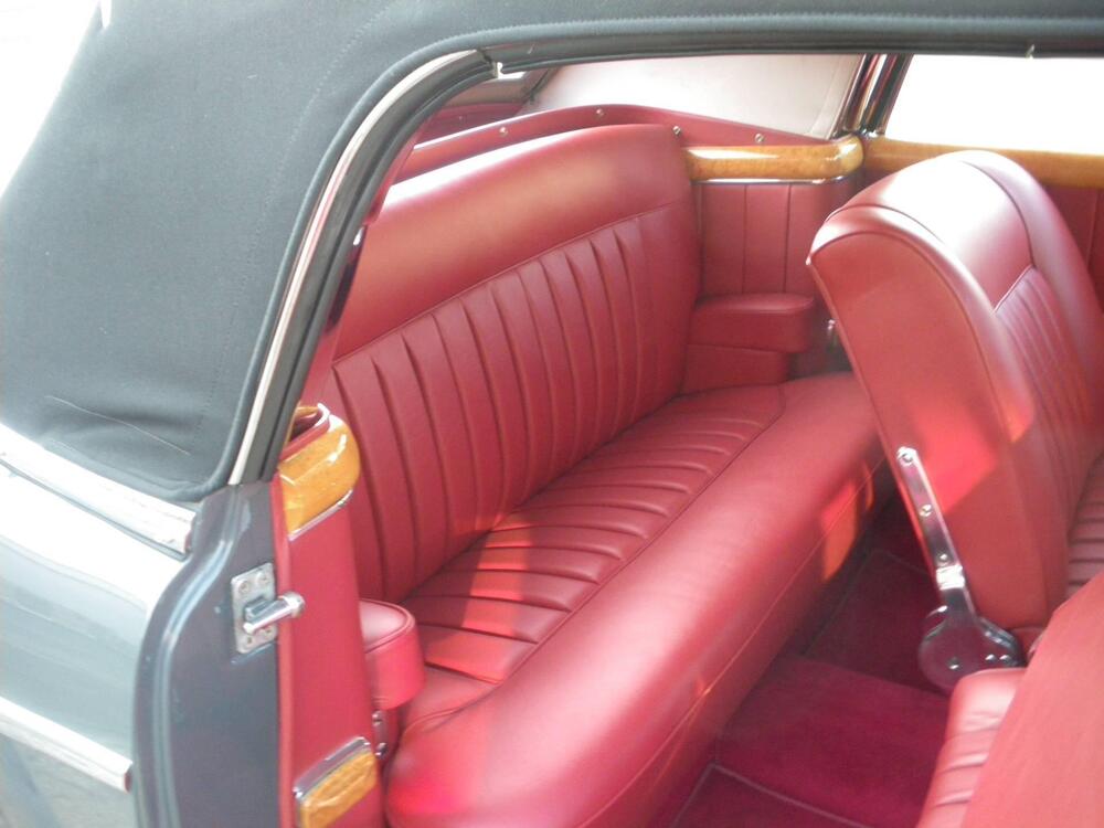 Mercedes-Benz 220 S W180 II Ponton Cabriolet d'epoca a Parma (8)