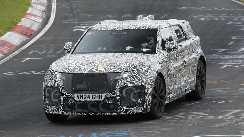 Range Rover Velar: il futuro elettrico prende forma al Nurburgring [Foto Spia]