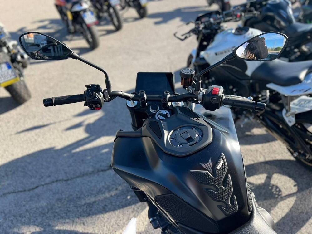 Yamaha MT-09 (2024 - 26) (4)