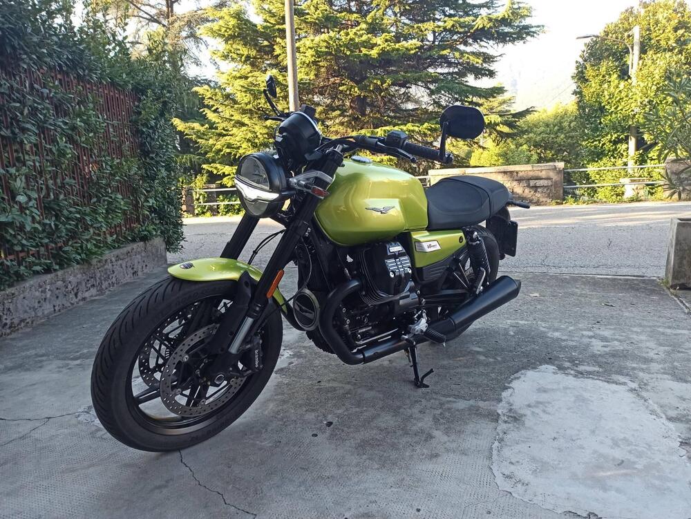 Moto Guzzi V7 Sport (2025) (3)