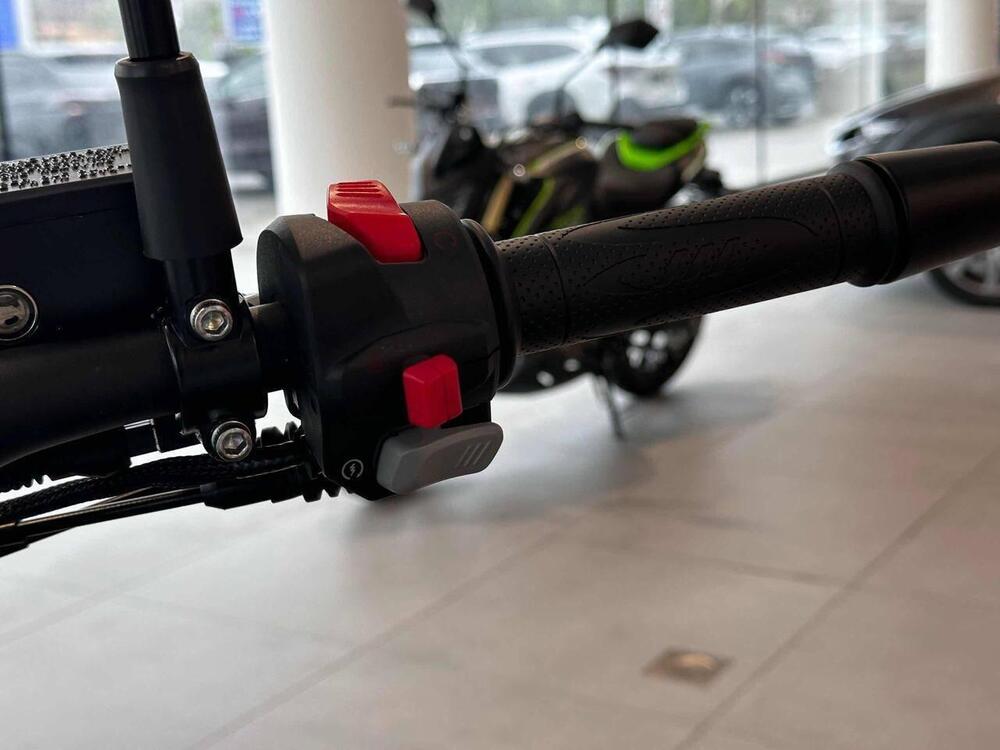 QJ Motor SRV 300 (2023 - 25) (6)