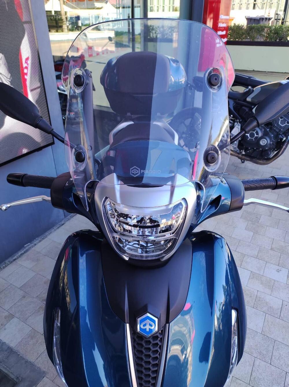 Piaggio Beverly 400 ABS-ASR (2021 - 24) (5)