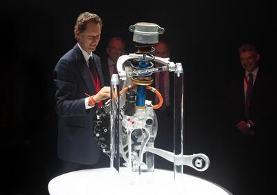 Ferrari, John Elkannn: Mi impegno personalmente verso la Scuderia e i tifosi per vincere in F1 come nel WEC