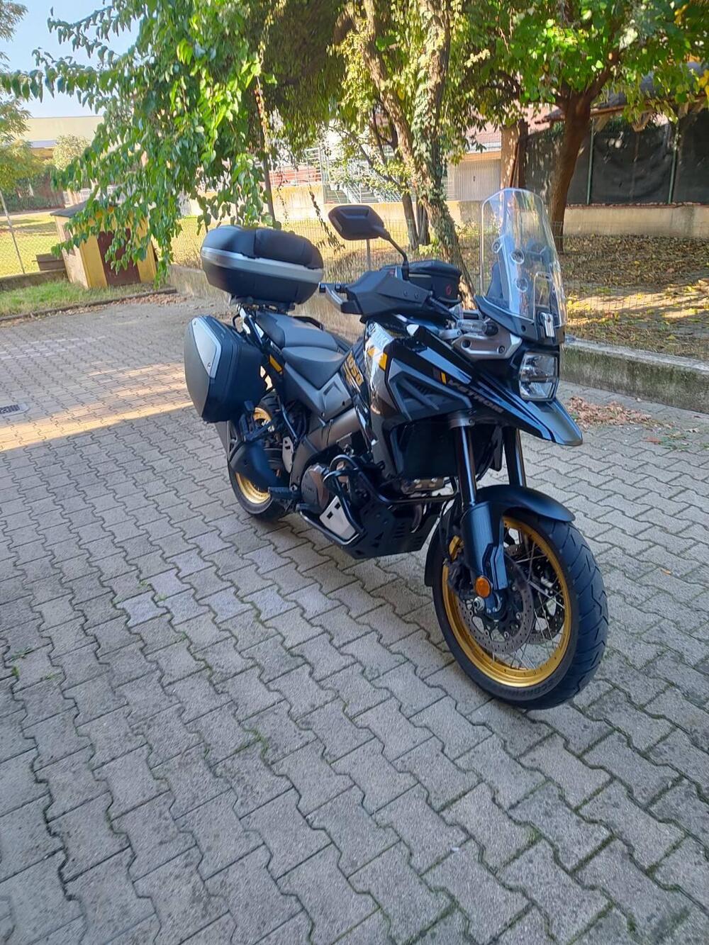 Suzuki V-Strom 1050XT (2020 - 23) (2)