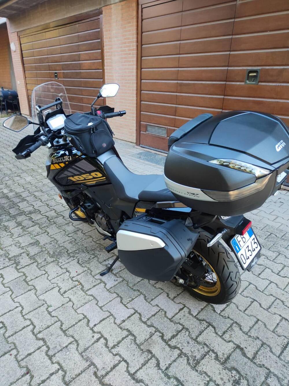 Suzuki V-Strom 1050XT (2020 - 23) (6)