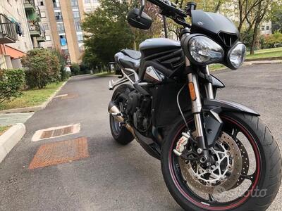 Triumph Street Triple RS (2017 - 19) usata
