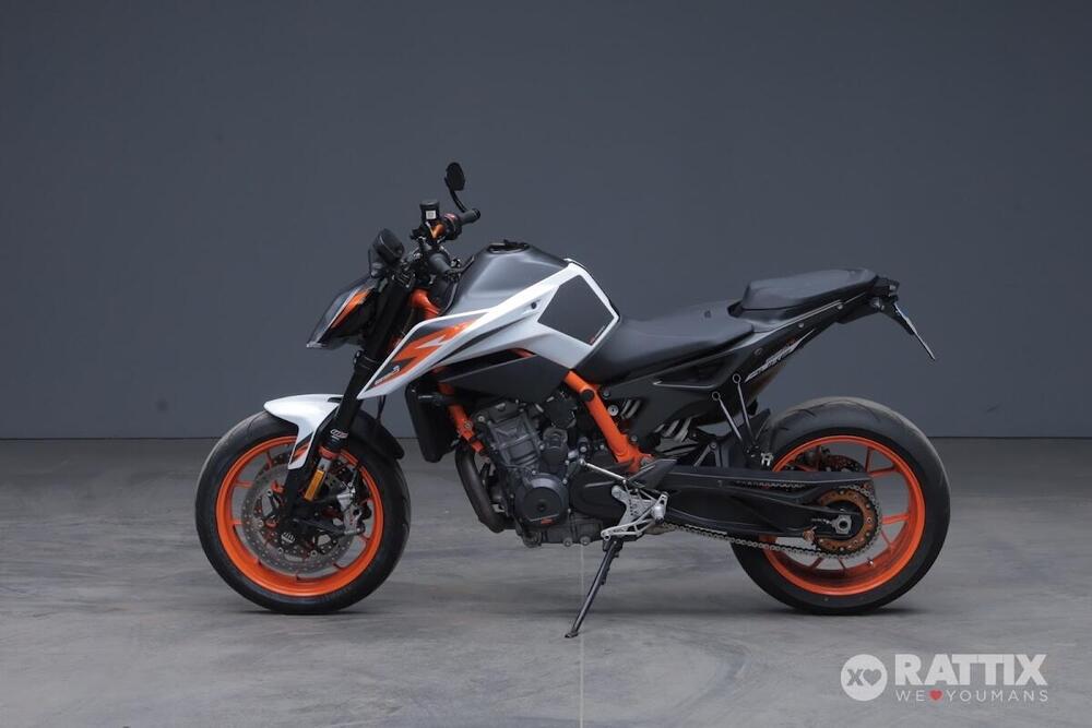 KTM 890 Duke R (2021) (3)