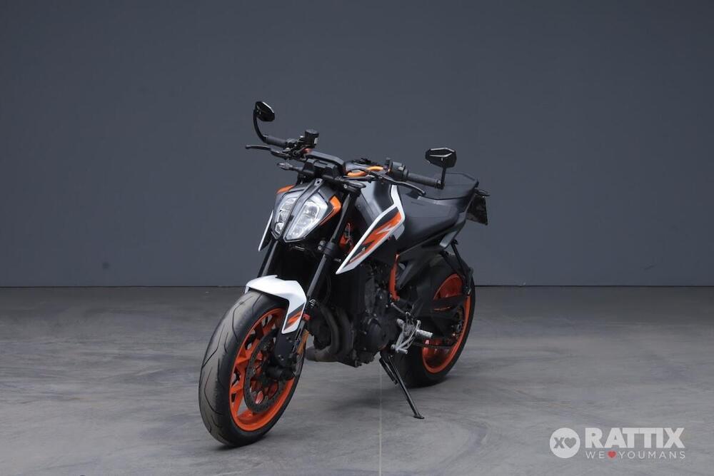 KTM 890 Duke R (2021) (2)