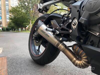 Triumph Street Triple RS (2017 - 19) usata