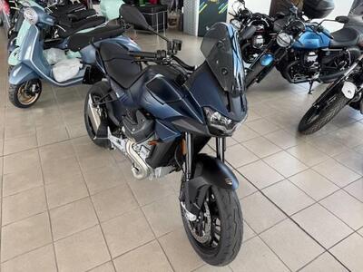 Moto Guzzi V100 Mandello S (2025) usata