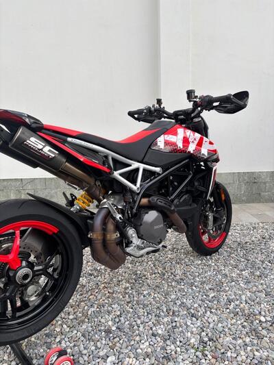 Ducati Hypermotard 950 RVE (2022 - 25) usata