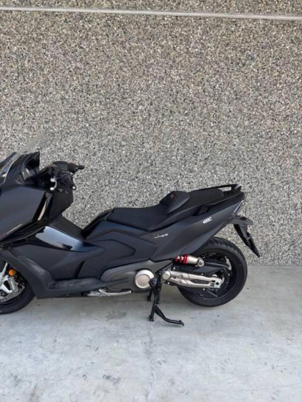 Kymco AK 575 Premium (2025 - 26) (4)