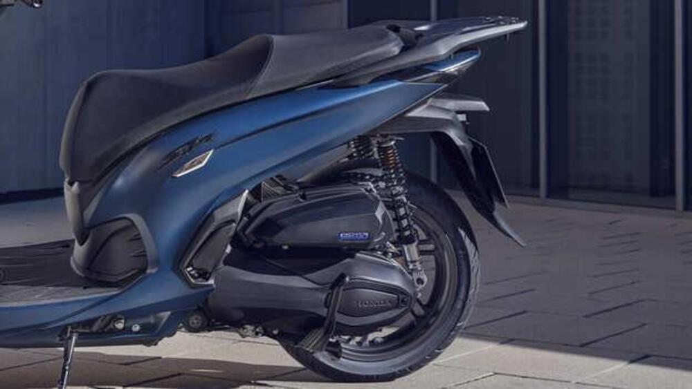 Honda SH 350i Sport (2025 - 26) (4)