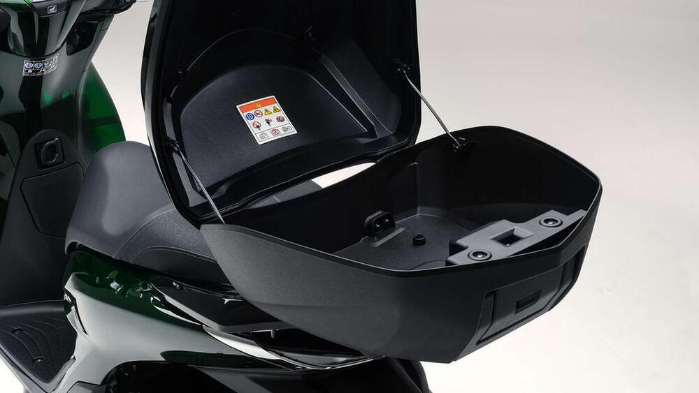 Honda SH 125i Vetro (2024 - 25) (2)