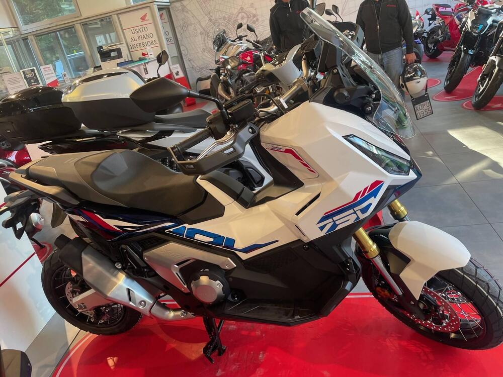 Honda X-ADV 750 Special Edition (2026) (2)