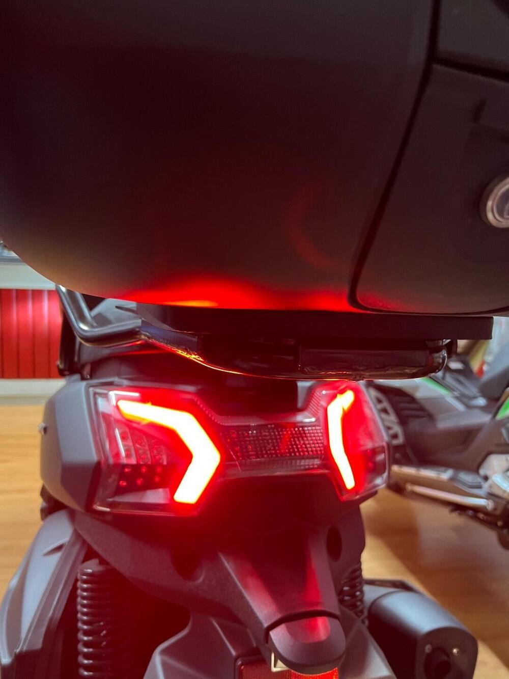 Sym Maxsym 400 (2021 - 25) (10)