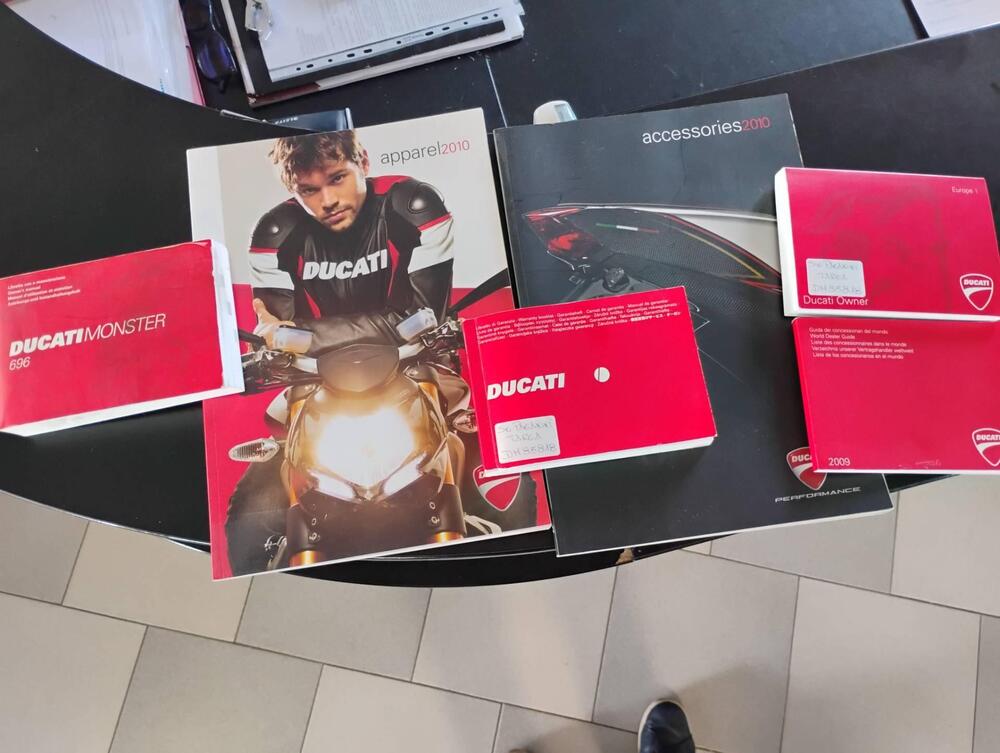 Ducati Monster 696 Plus (2007 - 14) (9)