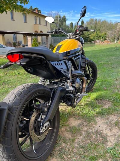 Ducati Scrambler 800 Full Throttle (2017 - 21) usata