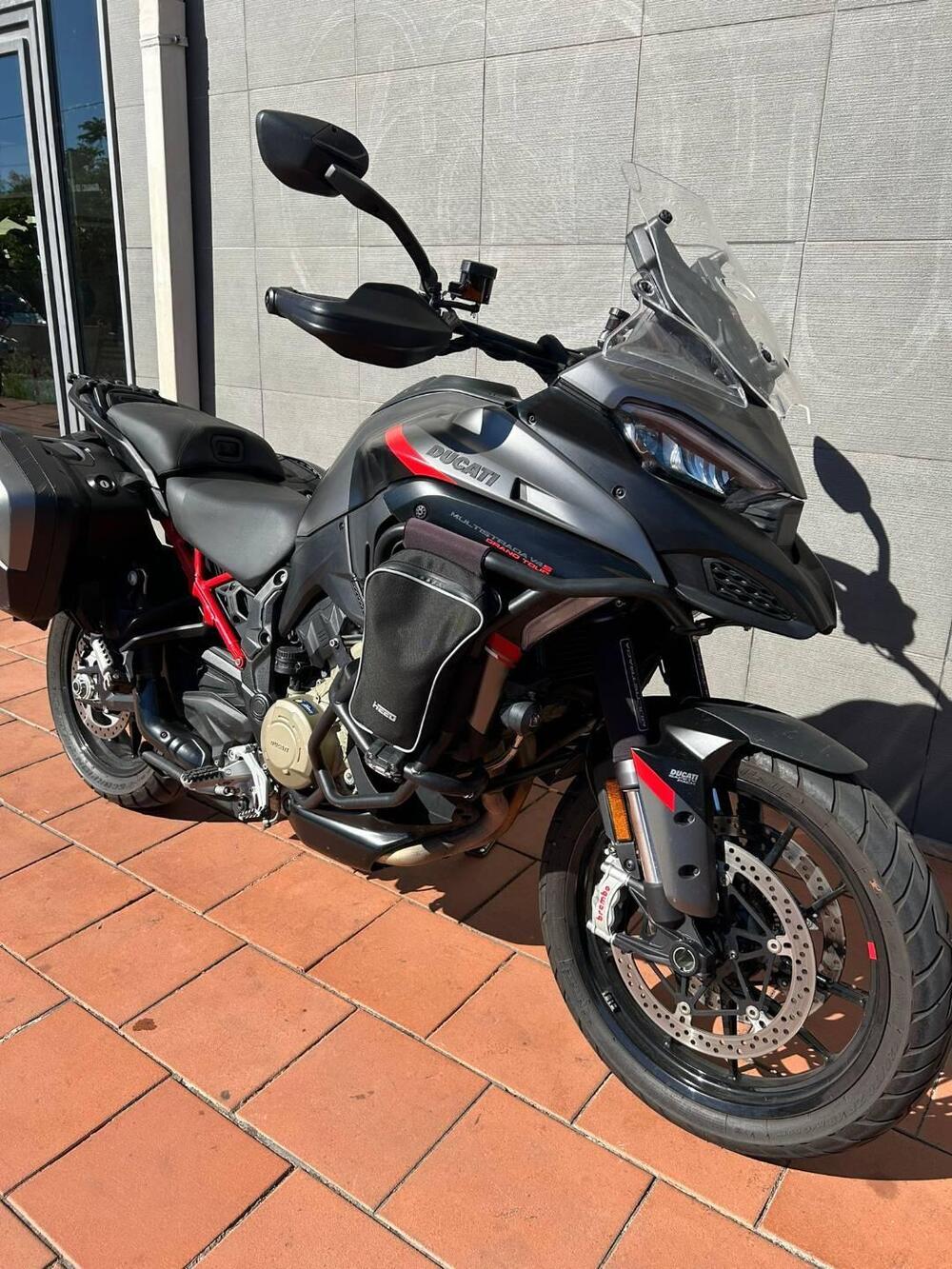 Ducati Multistrada V4 S Grand Tour (2024) (8)