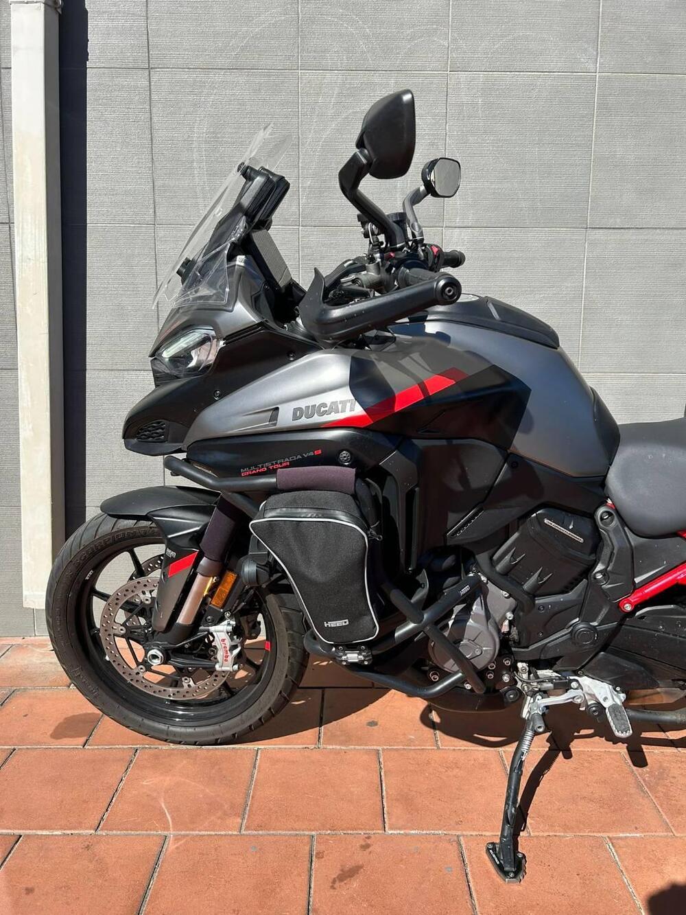 Ducati Multistrada V4 S Grand Tour (2024)