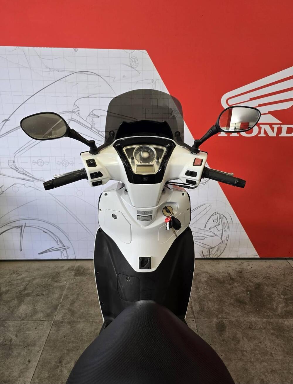 Kymco People 200i GT (2010 - 17) (2)