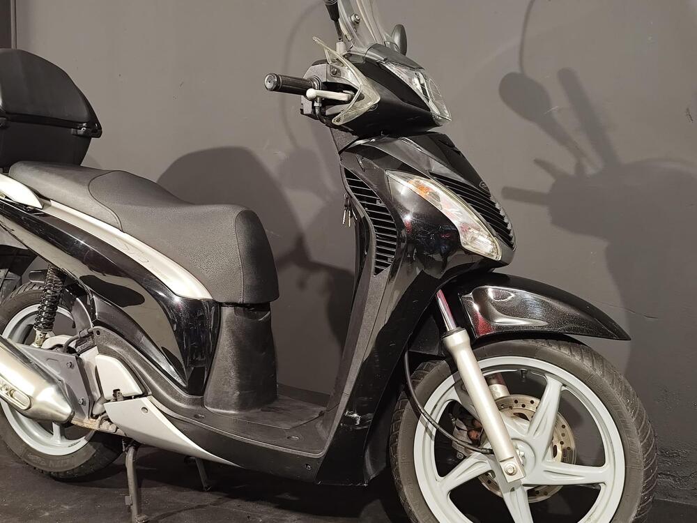 Honda SH 125 i (2009 - 12) (8)