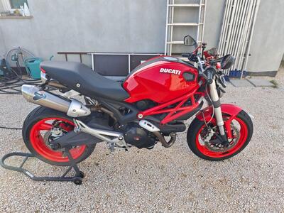 Ducati Monster 696 (2008 - 13) usata