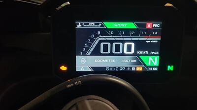 Aprilia RSV4 1100 Factory (2021 - 24) usata