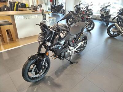 Bmw F 900 R (2025) usata