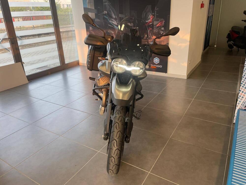 Moto Guzzi V85 Strada (2024 - 26) (2)