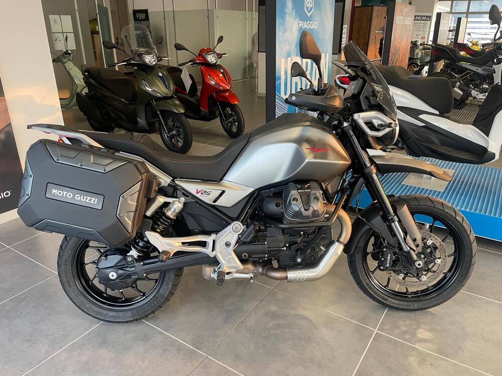 Moto Guzzi V85 Strada (2024 - 26) (4)