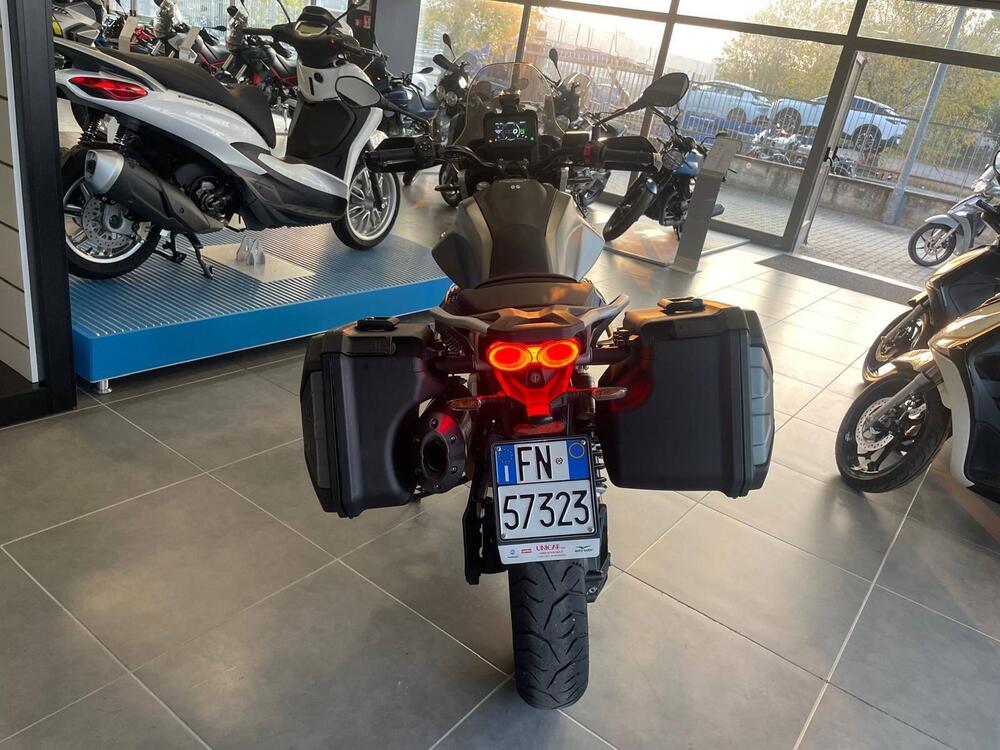 Moto Guzzi V85 Strada (2024 - 26) (6)