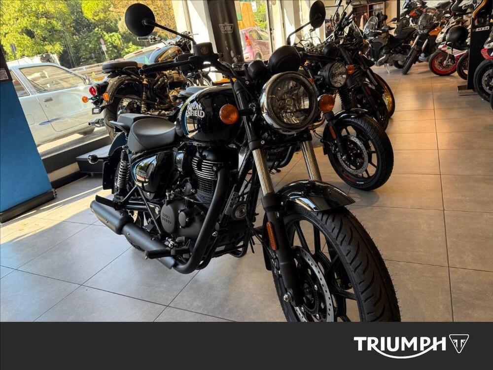 Royal Enfield Meteor 350 Fireball (2021 - 25) (2)