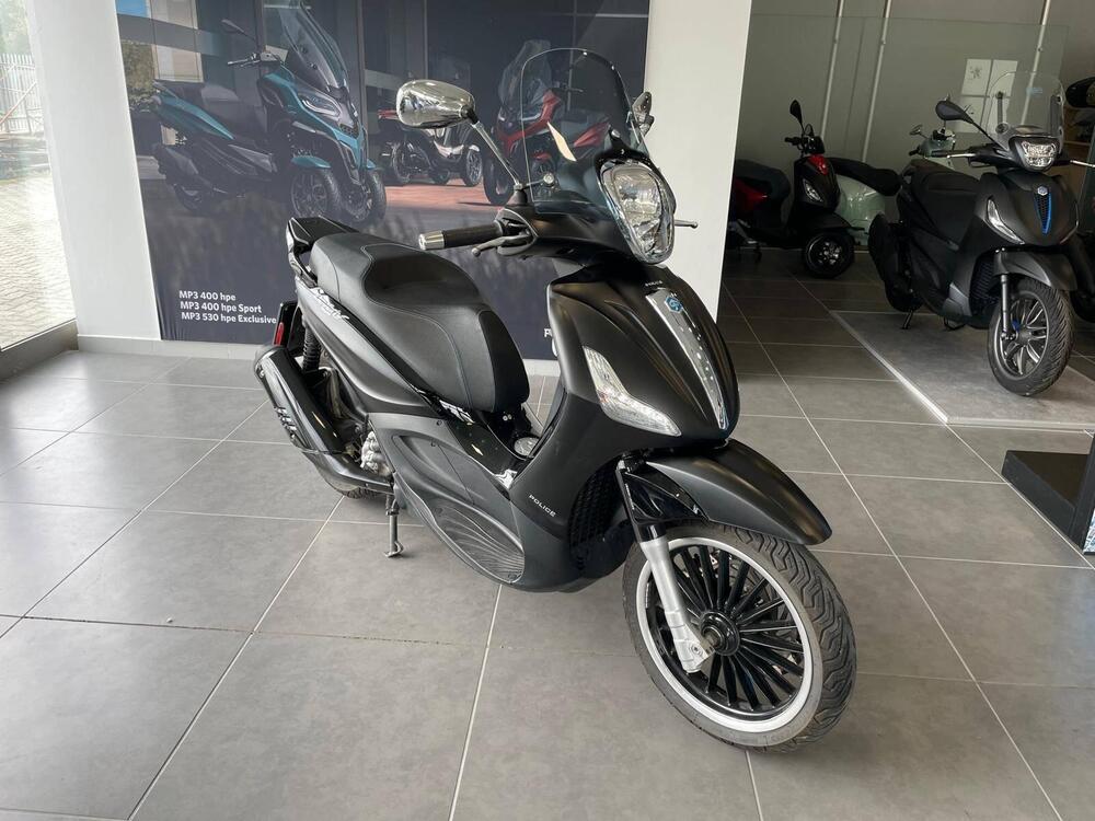 Piaggio Beverly 300 i.e. ABS-ASR (2016 - 20) (3)