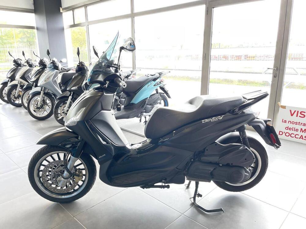 Piaggio Beverly 300 i.e. ABS-ASR (2016 - 20) (8)