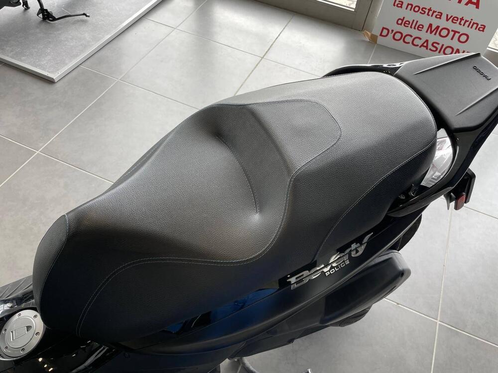 Piaggio Beverly 300 i.e. ABS-ASR (2016 - 20) (10)