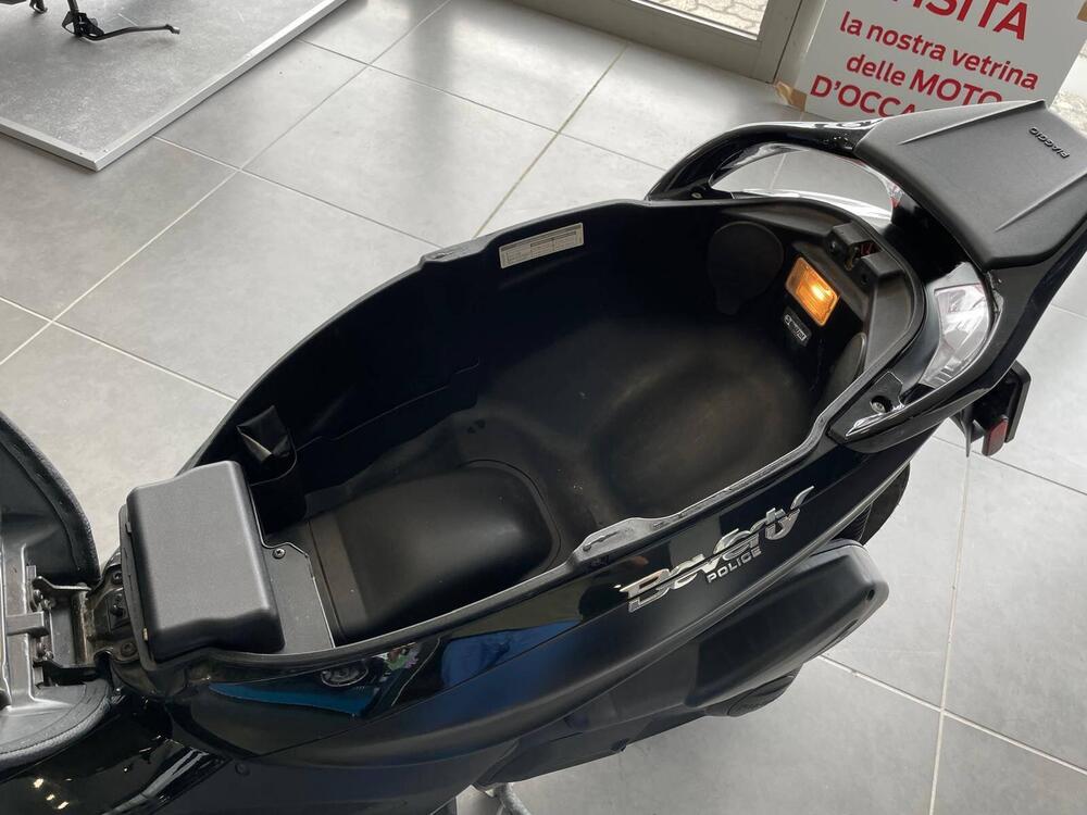 Piaggio Beverly 300 i.e. ABS-ASR (2016 - 20) (11)