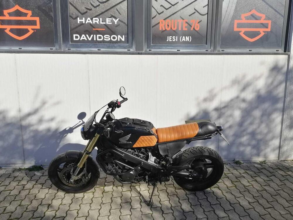 Honda Deauville 700  (4)