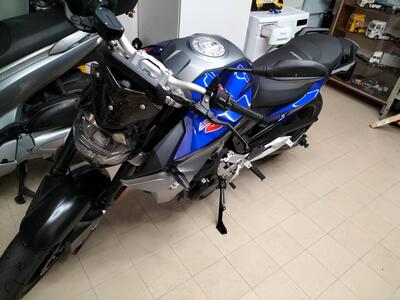 Bmw F 900 R (2021 - 24) usata