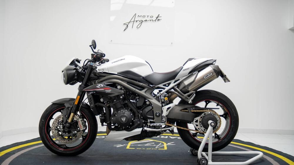 Triumph Speed Triple 1050 RS (2018 - 20) (6)