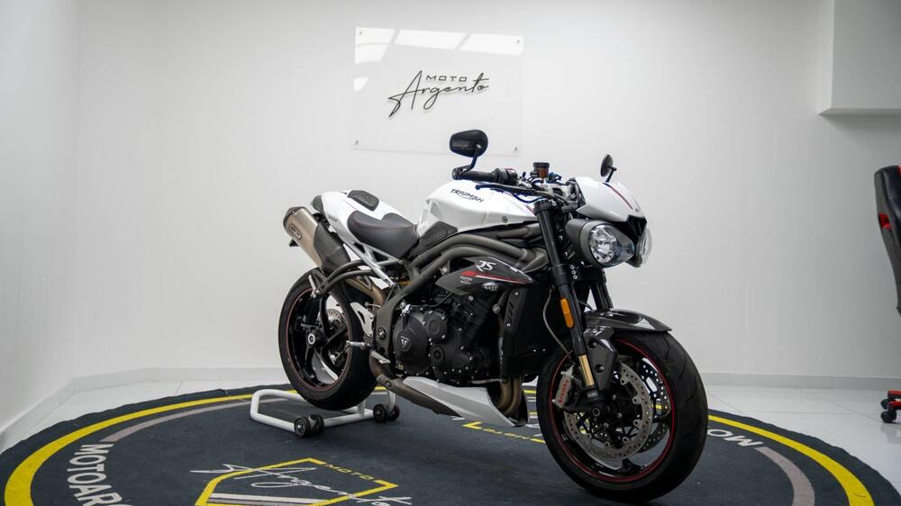 Triumph Speed Triple 1050 RS (2018 - 20) (9)