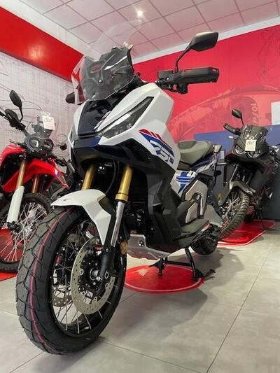 Honda X-ADV 750 Special Edition (2026) nuova