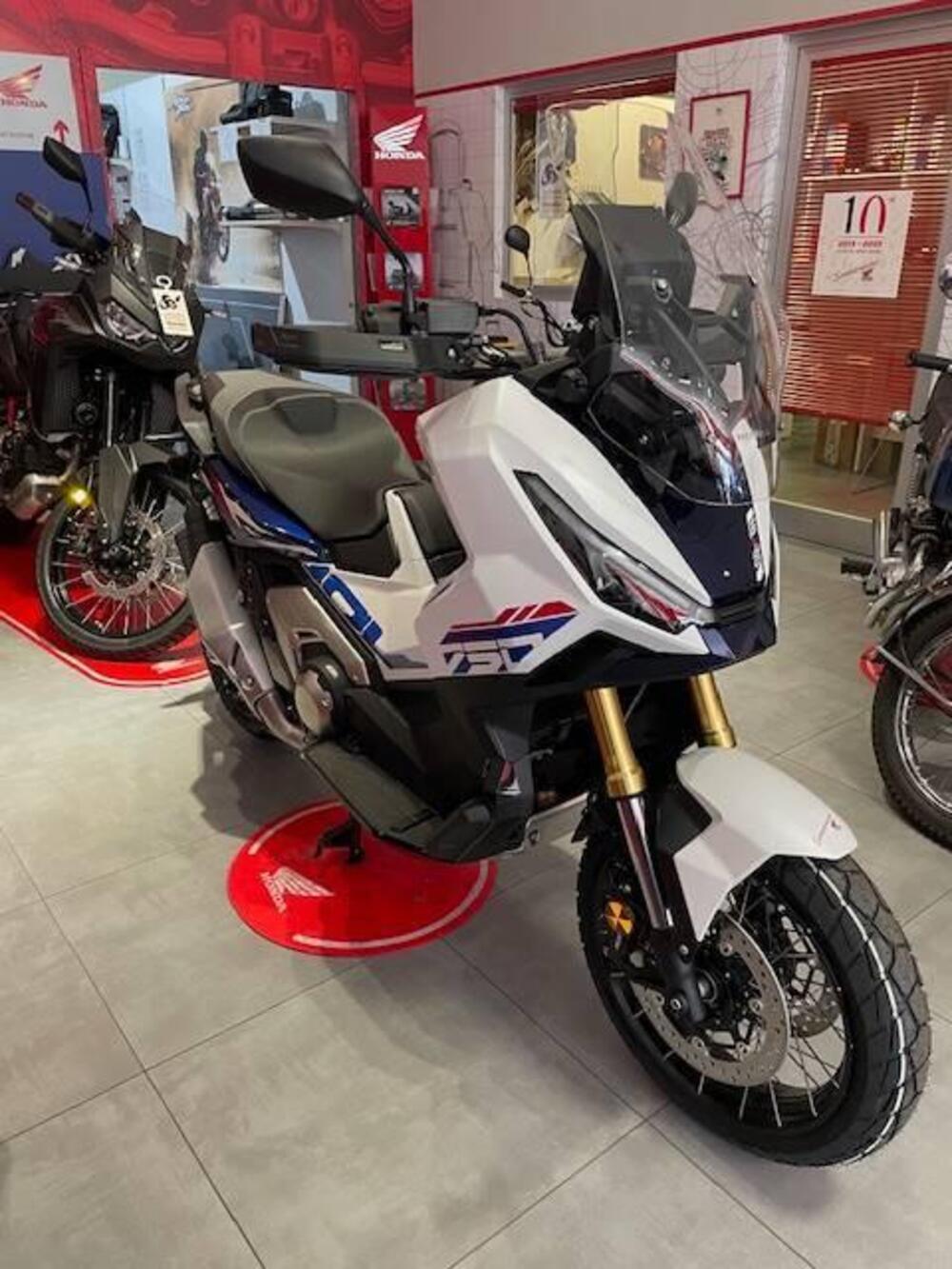 Honda X-ADV 750 Special Edition (2026) (5)